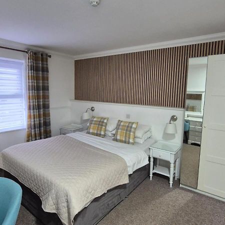 Hunters Meet Hotel Hatfield Heath Exterior photo